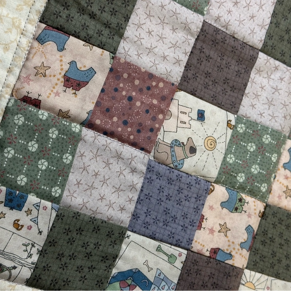 Handmade Patchwork Checkerboard Quilt Set - Picture 10 of 14